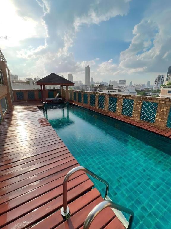 Go Inn Thonglor 23 โกอินน์ ทองหล่อ 23 X Bangkok Extérieur photo