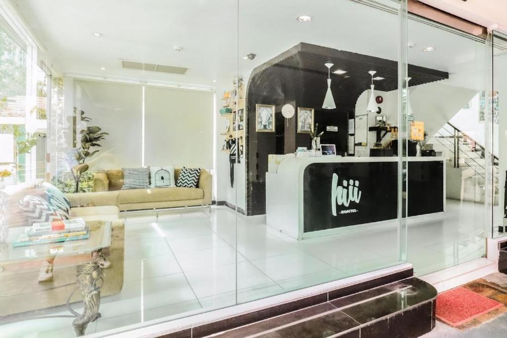 Go Inn Thonglor 23 โกอินน์ ทองหล่อ 23 X Bangkok Extérieur photo